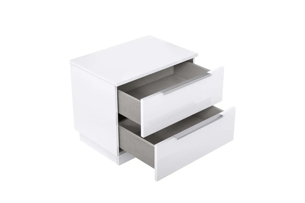 20" White Wood Two Drawer Nightstand Homeroots Bed & Bath