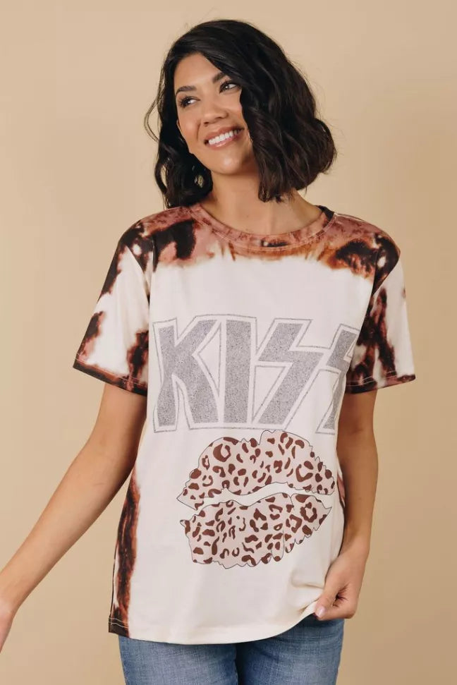 Leopard KISS graphic tee with white base, brown tie-dye sleeves, and crew neck