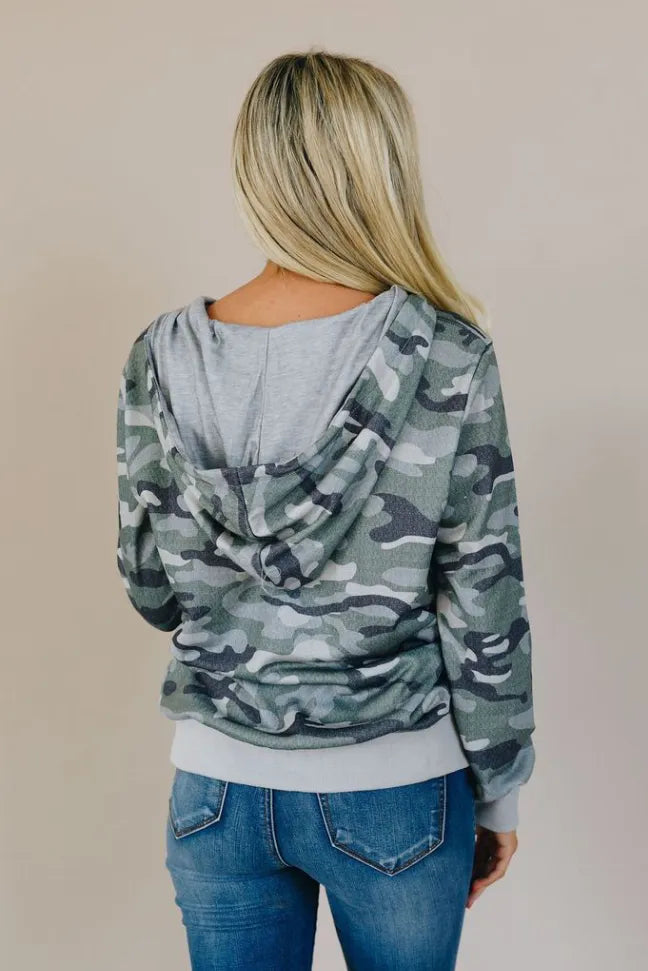 Like Magic Camo Jacket Stay Warm in Style