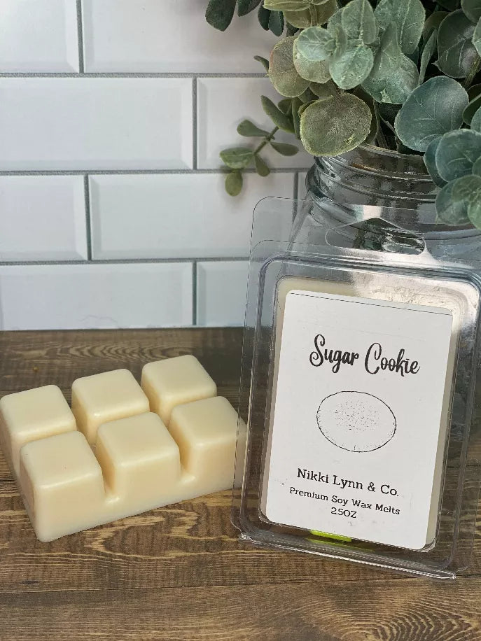 Sugar Cookie sugar wax melts pack: clear clamshell with pale cream cubes and label.