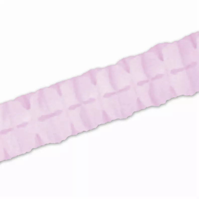 Pink tissue decoration strip with pleated, ruffled edge