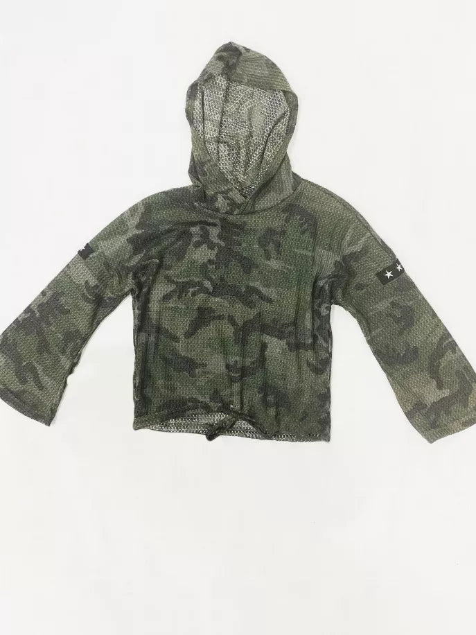 Green camouflage hoodie with hood and small star patch detail on sleeve