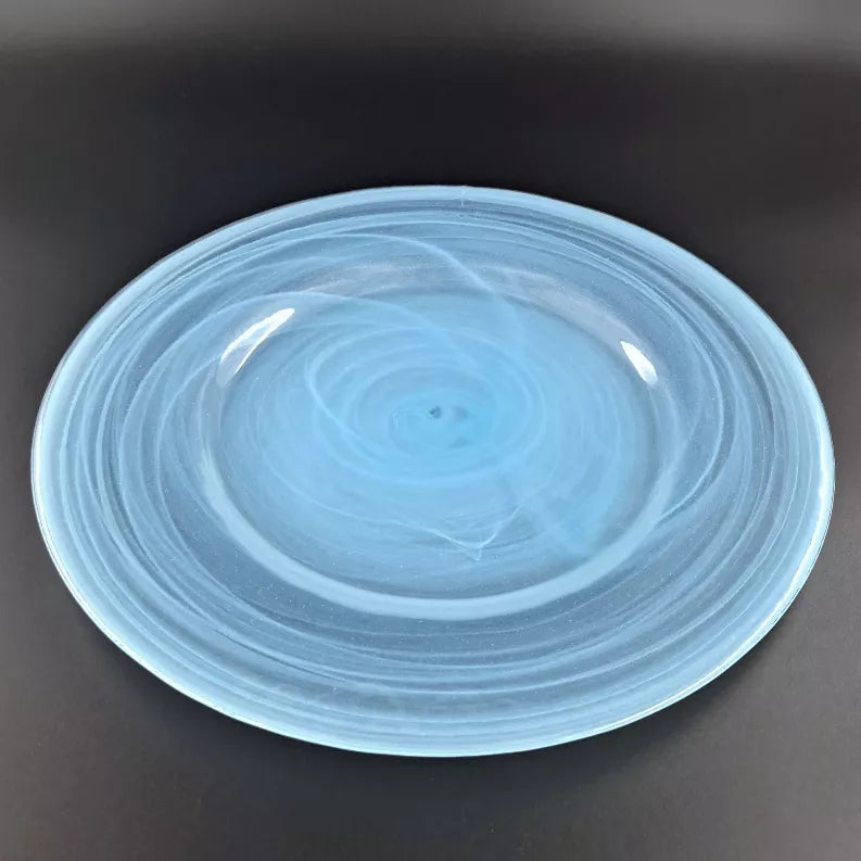 NUAGE 13-inch glass charger plate, light blue glossy swirl pattern