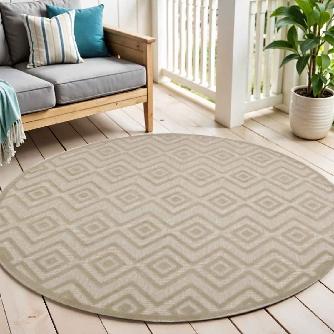 4' Cream And Beige Round Geometric Indoor Outdoor Area Rug