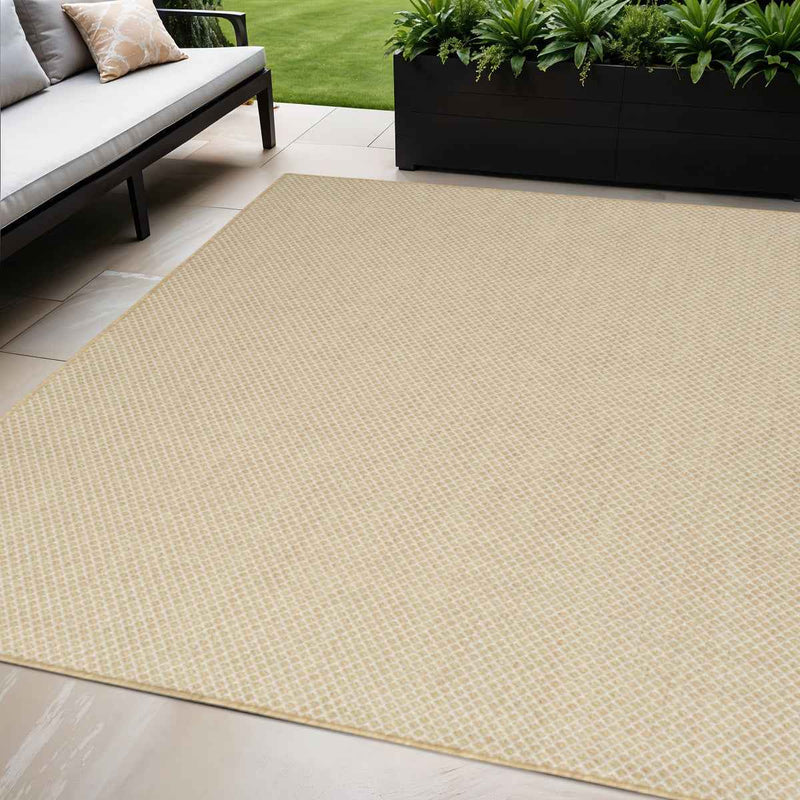 5' X 7' Natural And Ivory Geometric Indoor Outdoor Area Rug