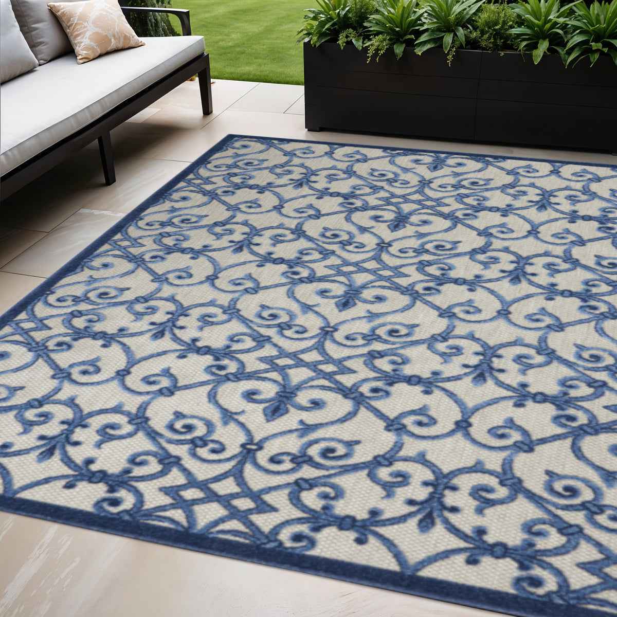 5' X 8' Blue And Gray Indoor Outdoor Area Rug