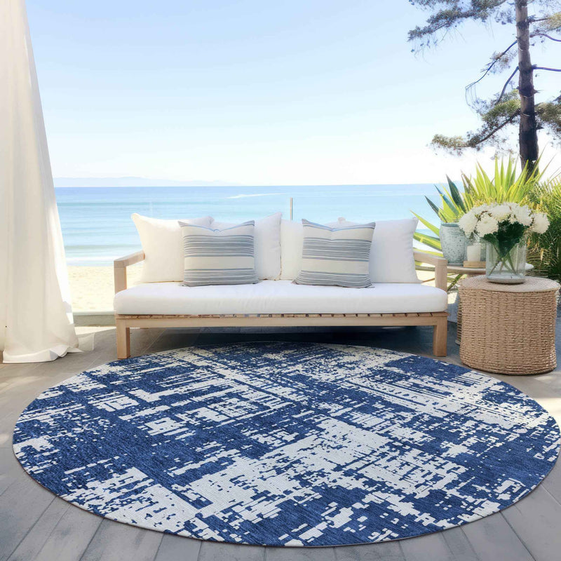 8' Navy Blue And Ivory Round Abstract Washable Indoor Outdoor Area Rug