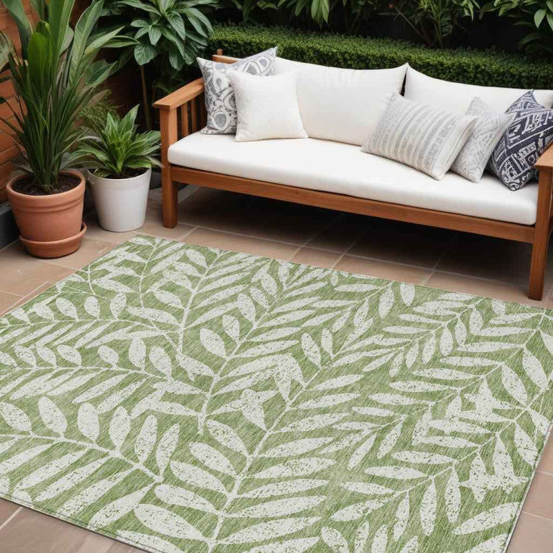 8' X 10' Green And Ivory Floral Washable Indoor Outdoor Area Rug