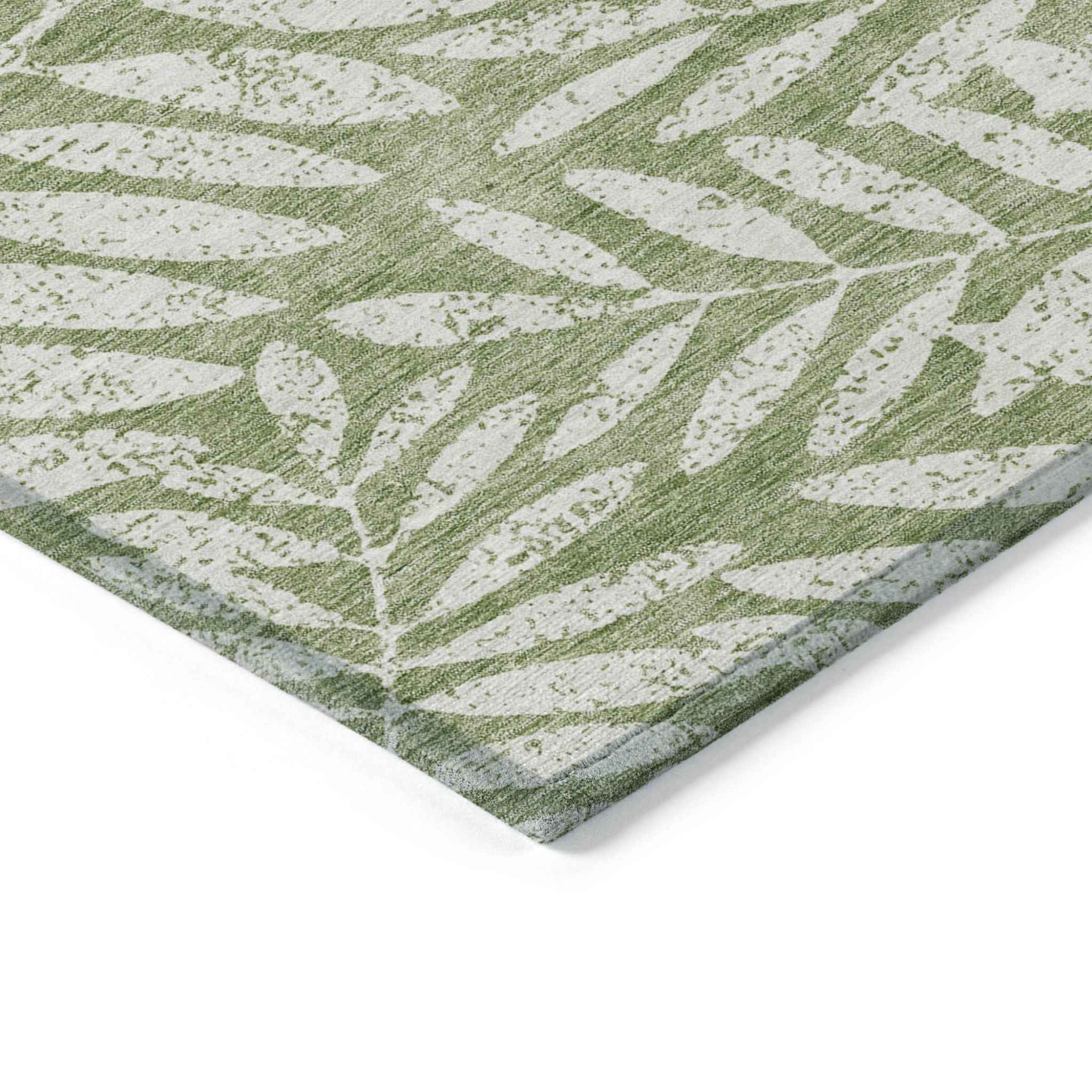 8' X 10' Green And Ivory Floral Washable Indoor Outdoor Area Rug