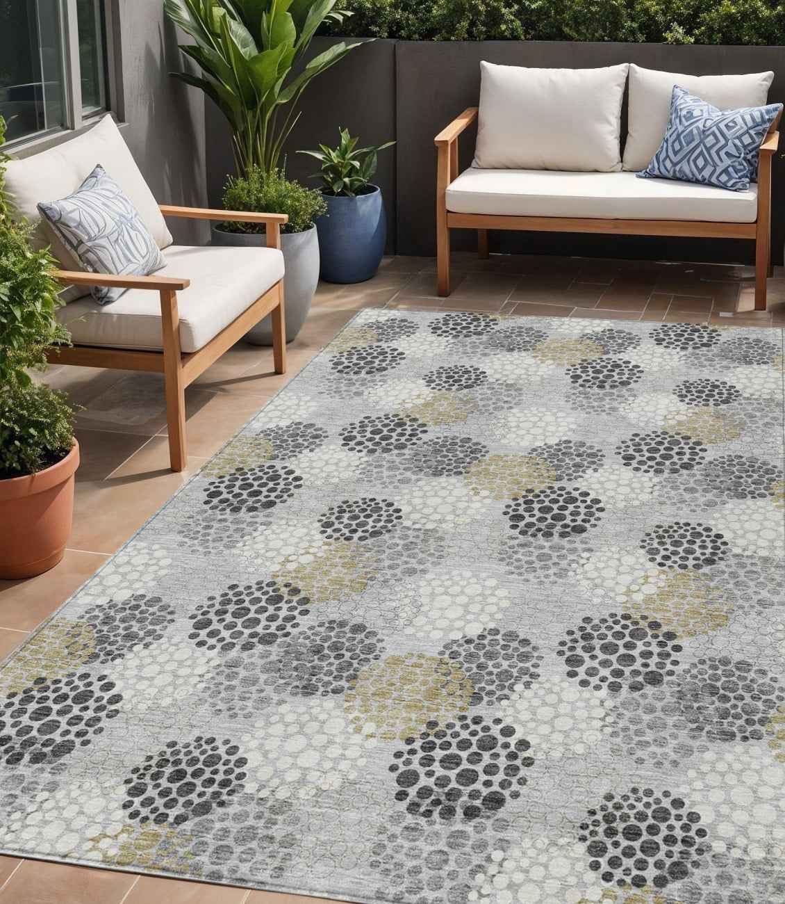 5' X 8' Gray Silver And Ivory Polka Dot Washable Indoor Outdoor Area Rug