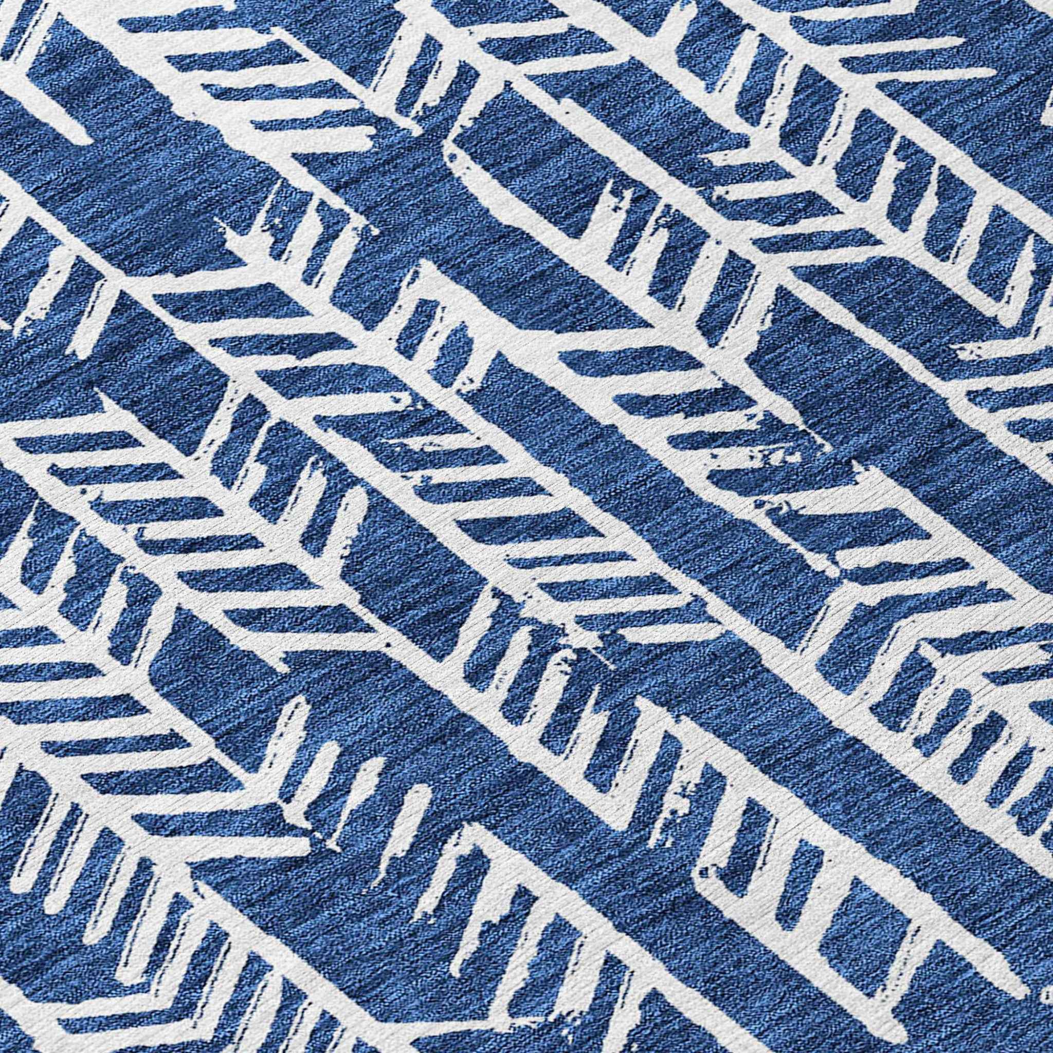 8' Navy Blue And Ivory Round Tribal Washable Indoor Outdoor Area Rug