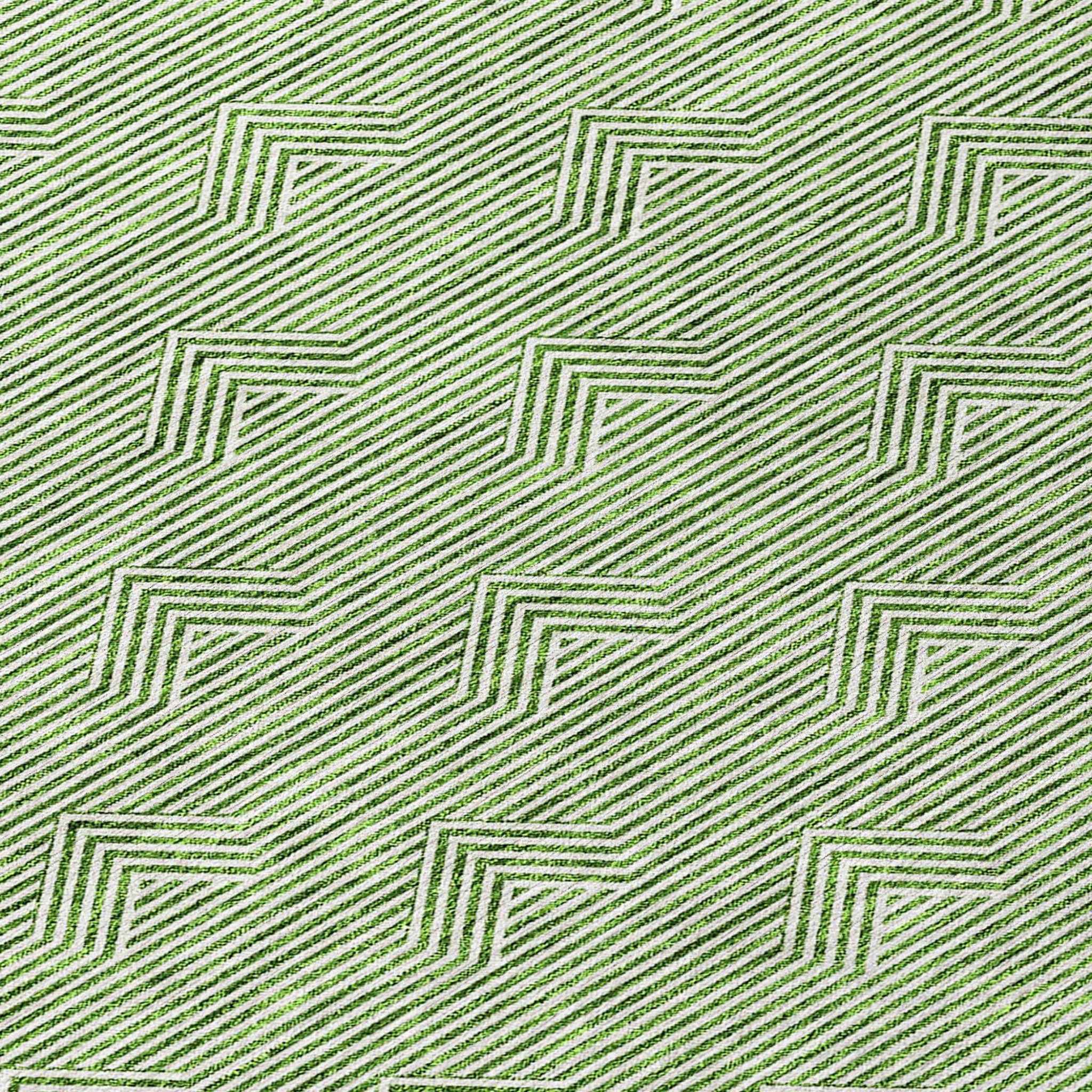 8' Green And Beige Round Geometric Washable Indoor Outdoor Area Rug