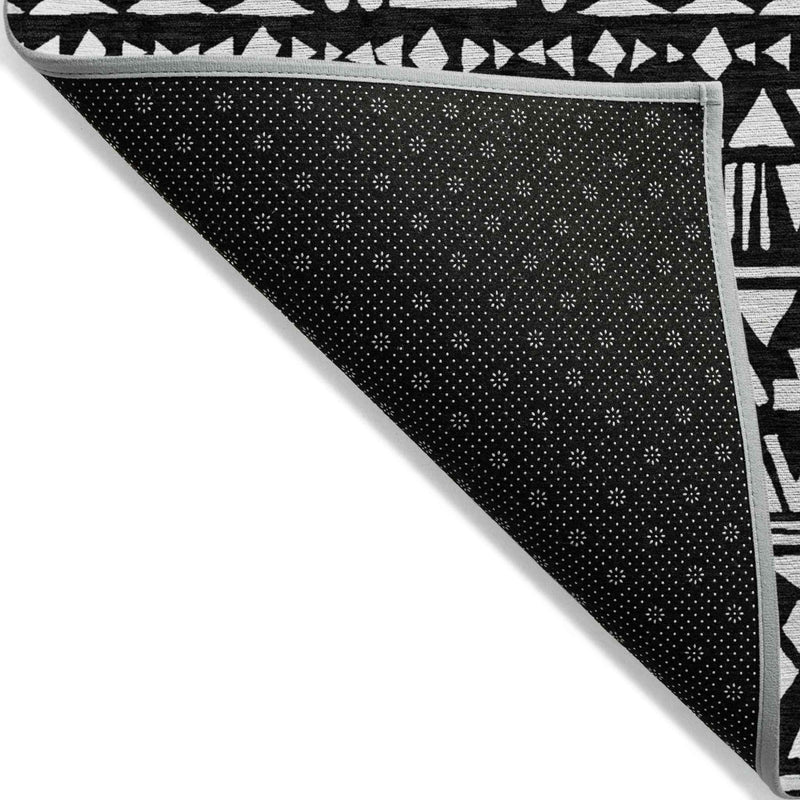 8' X 10' Black And Ivory Southwestern Washable Indoor Outdoor Area Rug