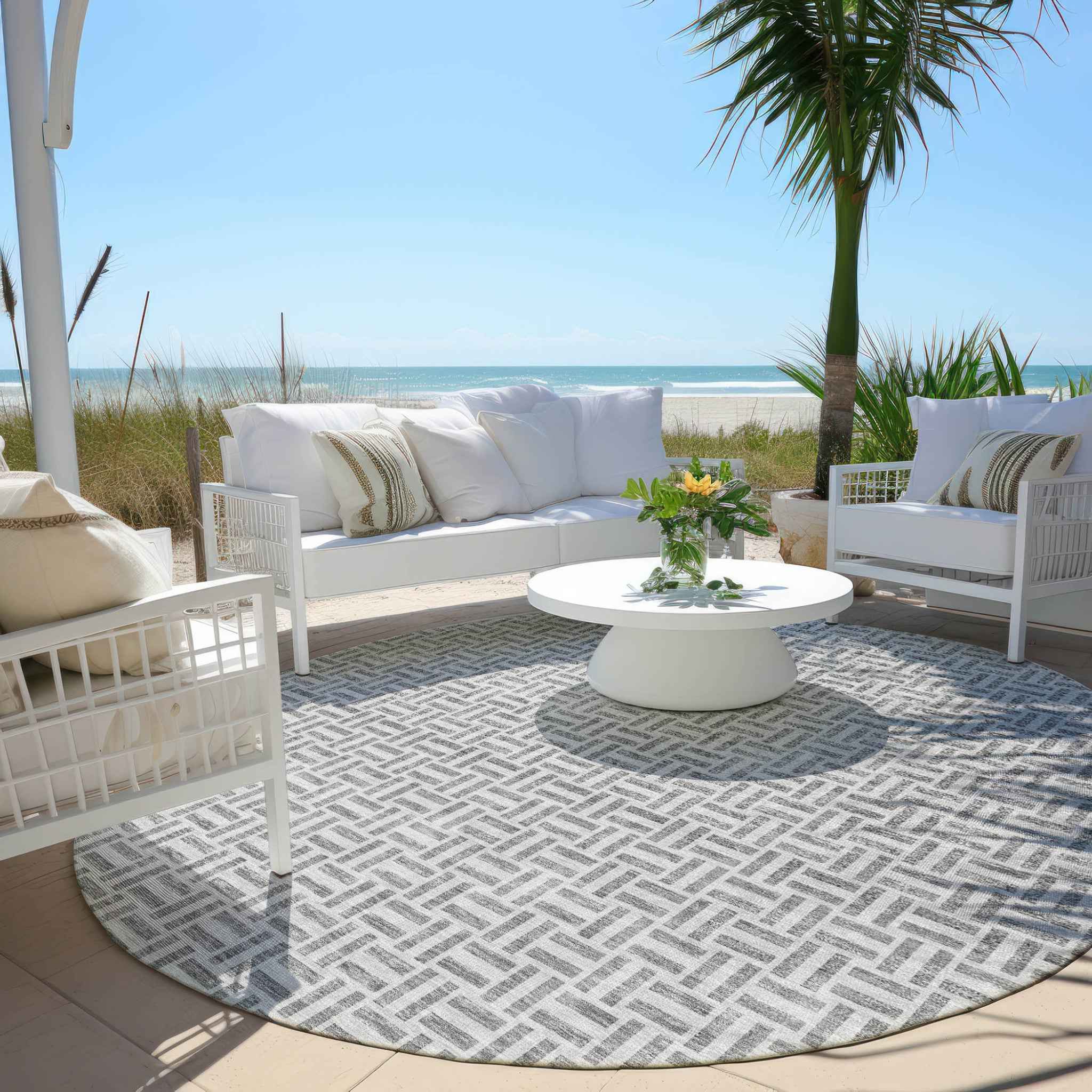 8' Gray And Silver Round Geometric Washable Indoor Outdoor Area Rug