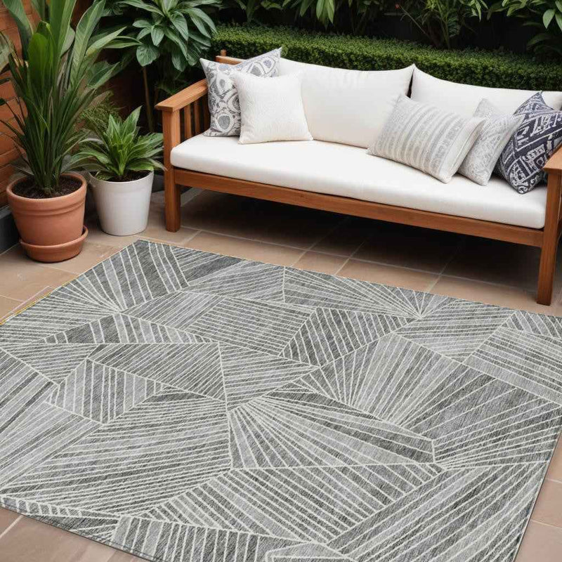 8' X 10' Gray And Ivory Geometric Washable Indoor Outdoor Area Rug
