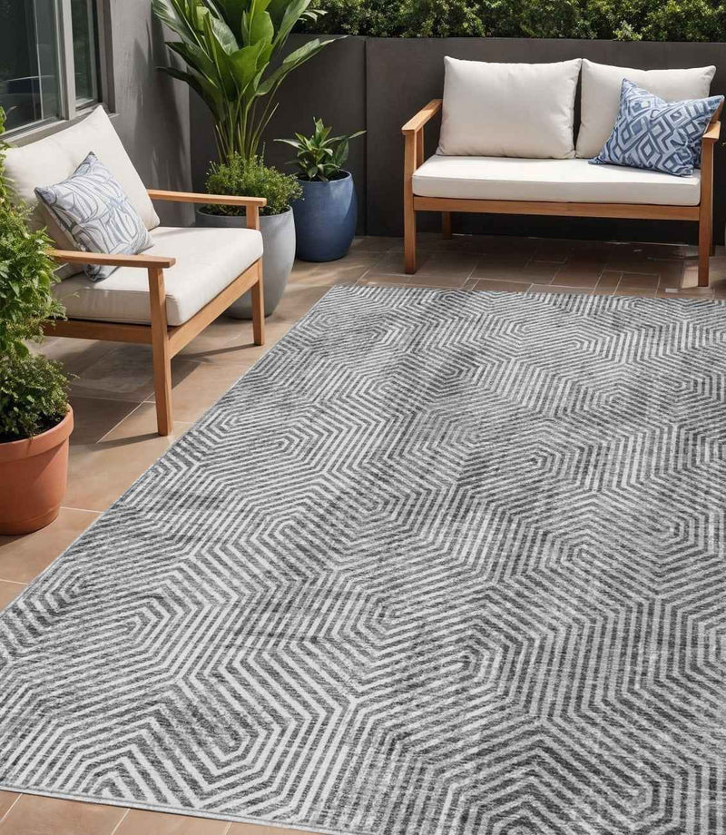 5' X 8' Silver And Gray Geometric Washable Indoor Outdoor Area Rug