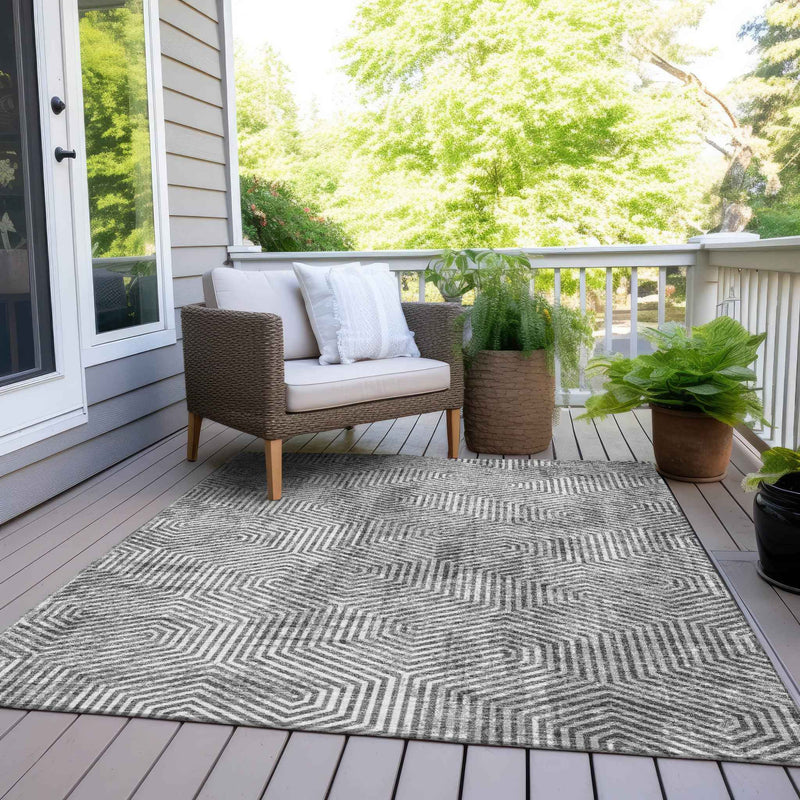5' X 8' Silver And Gray Geometric Washable Indoor Outdoor Area Rug