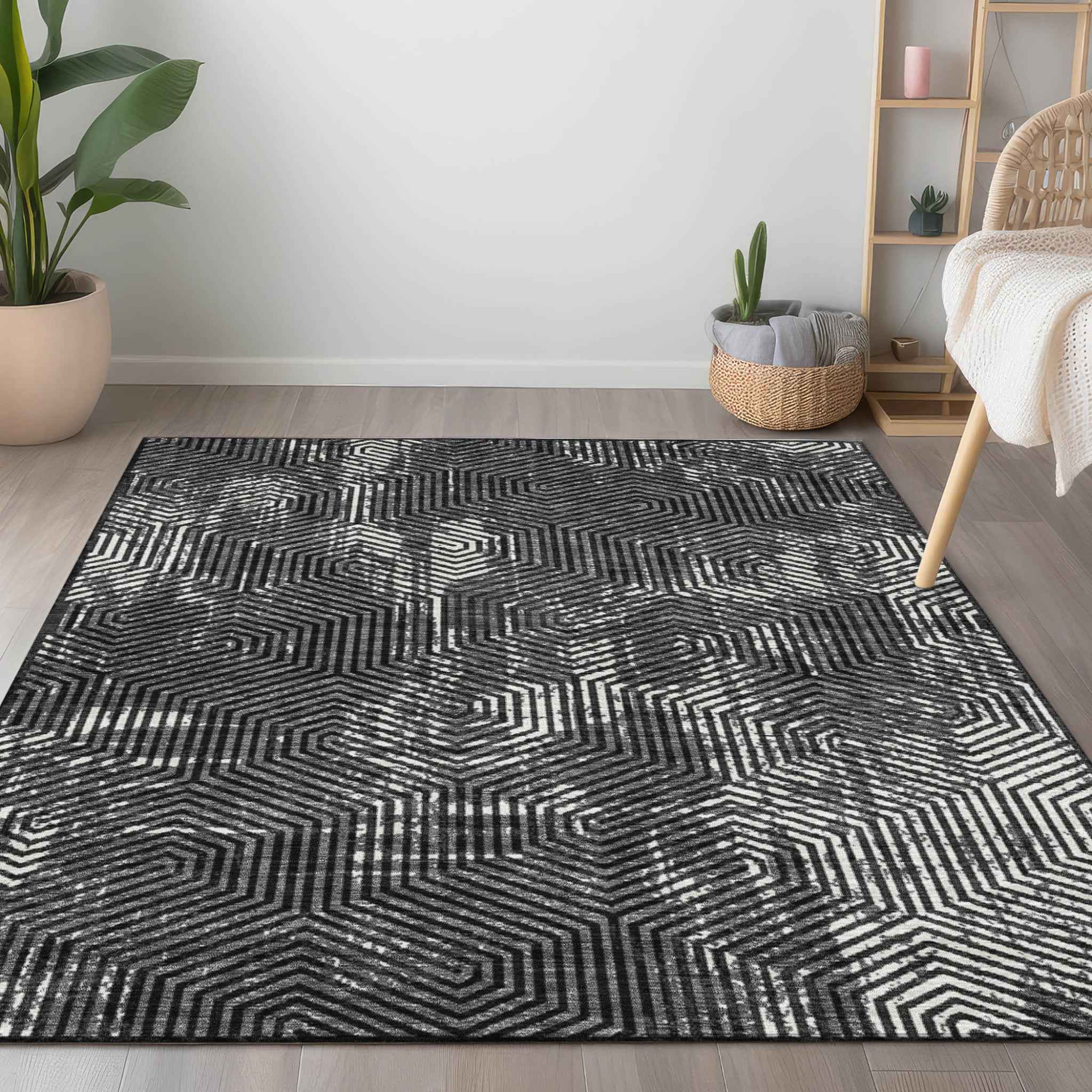 5' X 8' Black And Ivory Geometric Washable Indoor Outdoor Area Rug