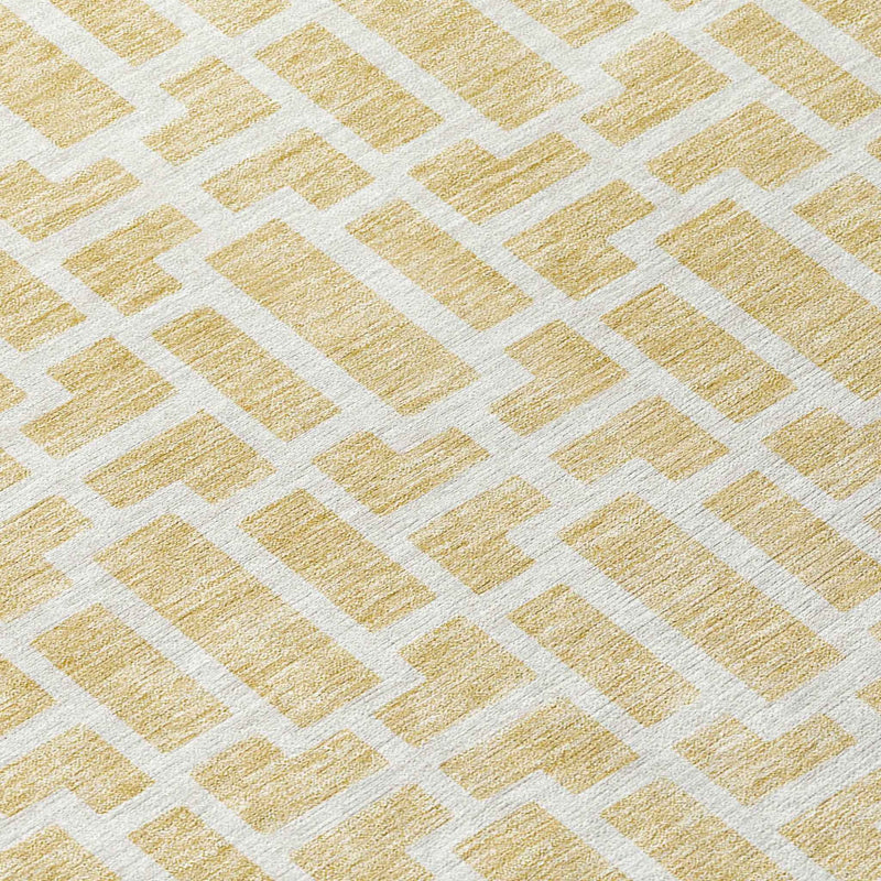 8' Wheat And Ivory Round Geometric Washable Indoor Outdoor Area Rug