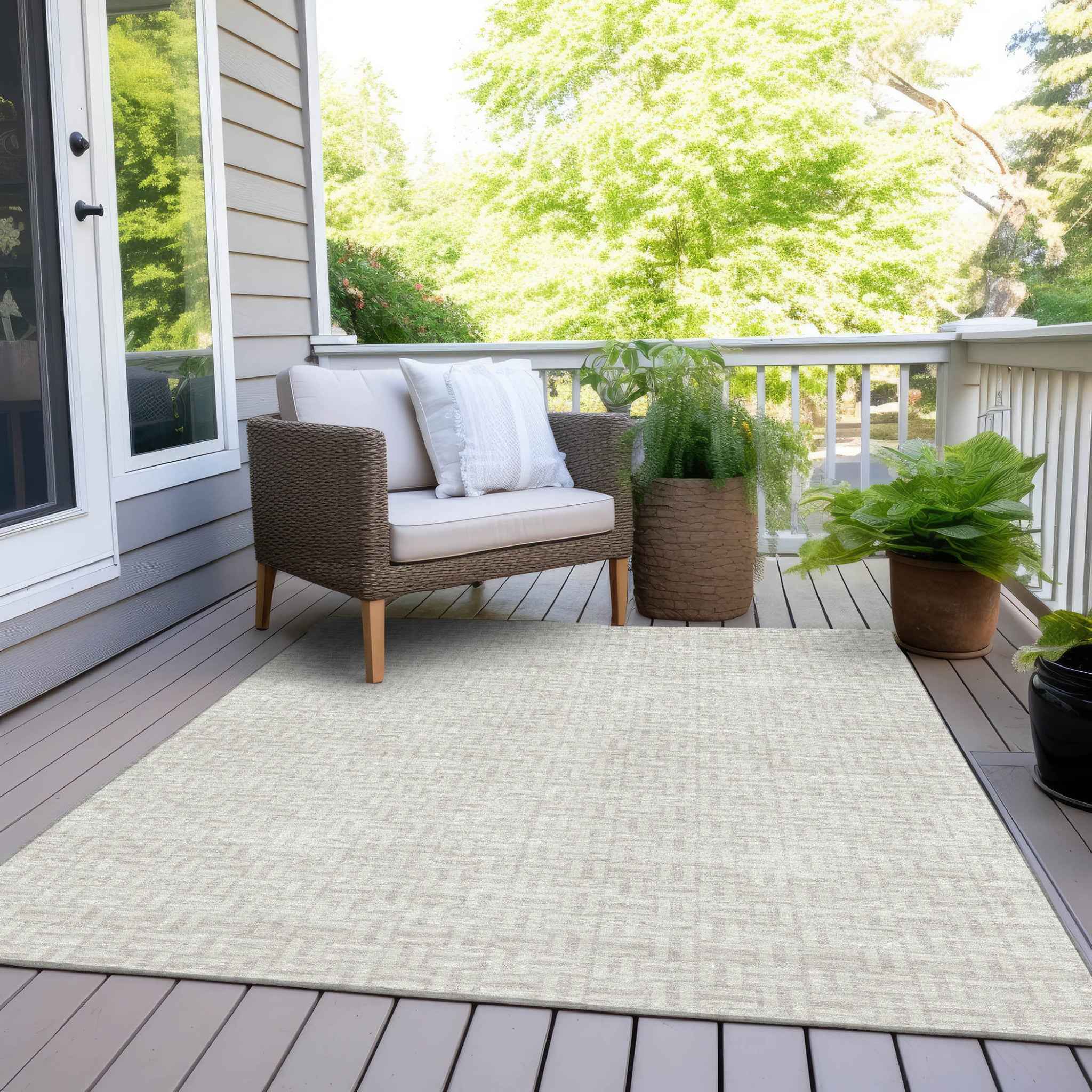 8' X 10' Ivory And Silver Geometric Washable Indoor Outdoor Area Rug