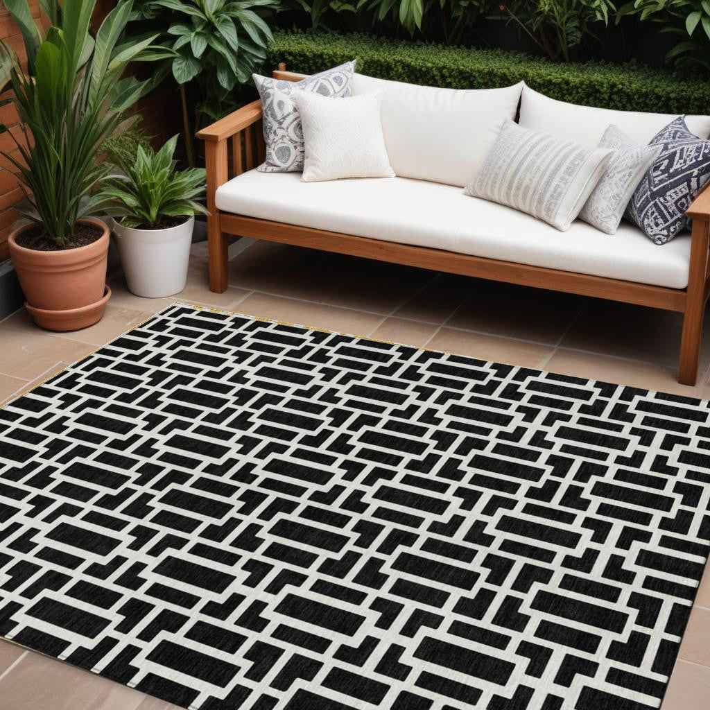 10' X 14' Black And Ivory Geometric Washable Indoor Outdoor Area Rug