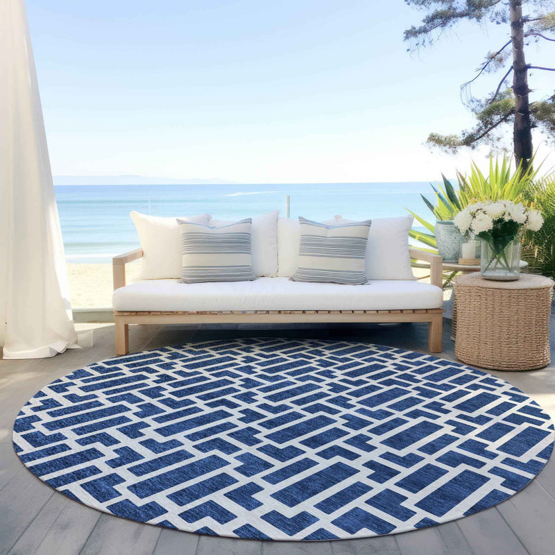 8' Navy Blue And Ivory Round Geometric Washable Indoor Outdoor Area Rug