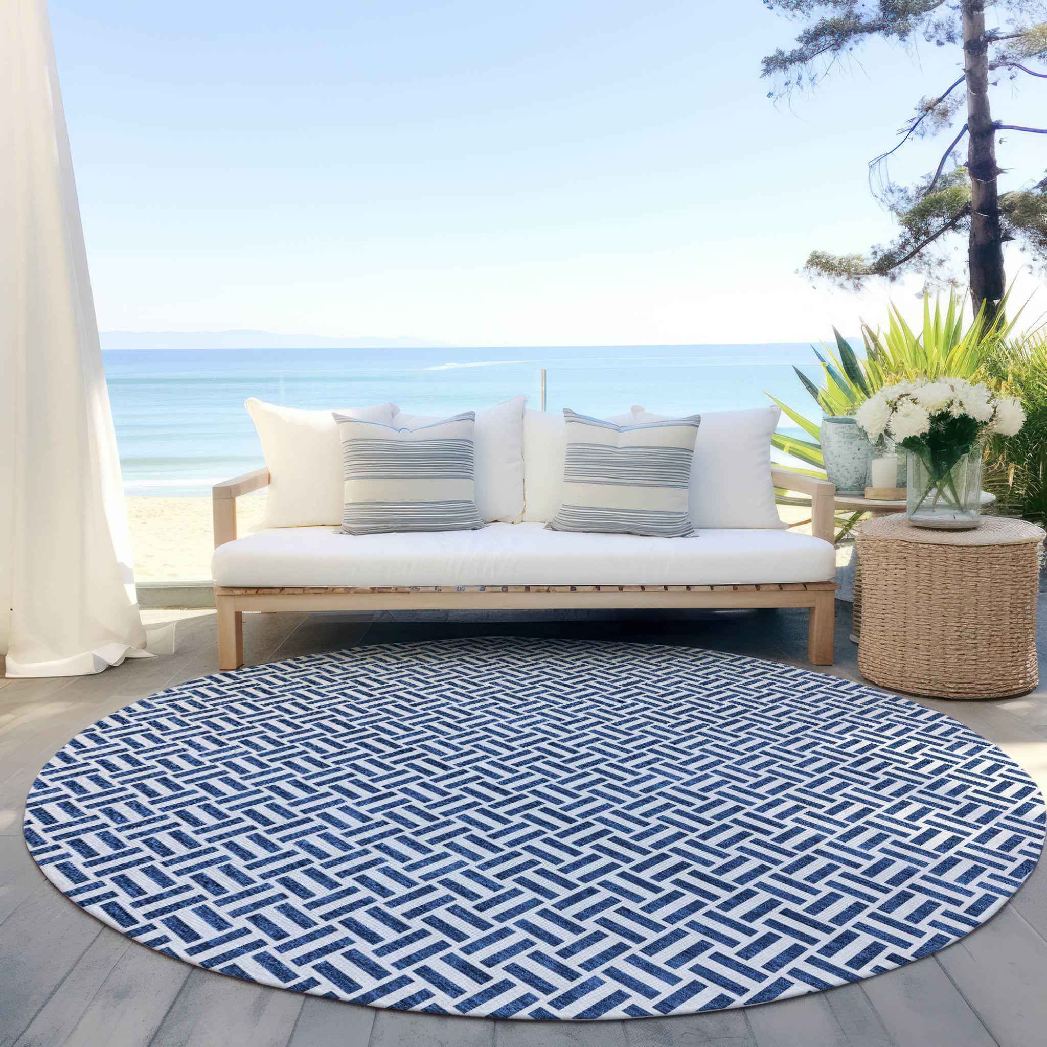 8' Navy Blue And Gray Round Geometric Washable Indoor Outdoor Area Rug