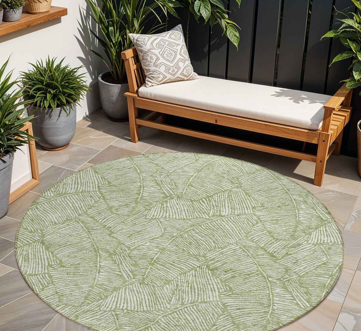 8' Green And Ivory Round Floral Washable Indoor Outdoor Area Rug