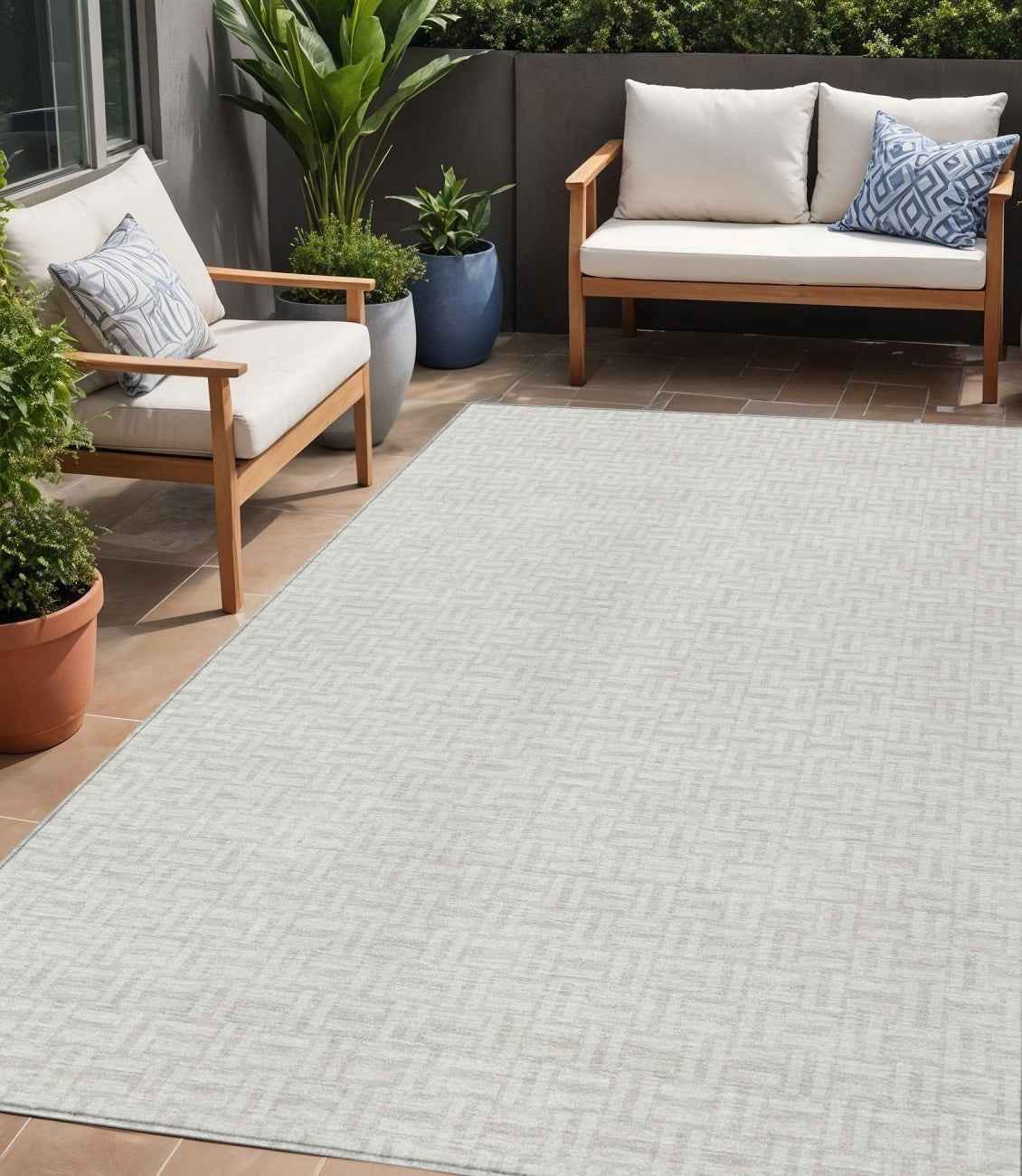 5' X 8' Ivory And Silver Geometric Washable Indoor Outdoor Area Rug