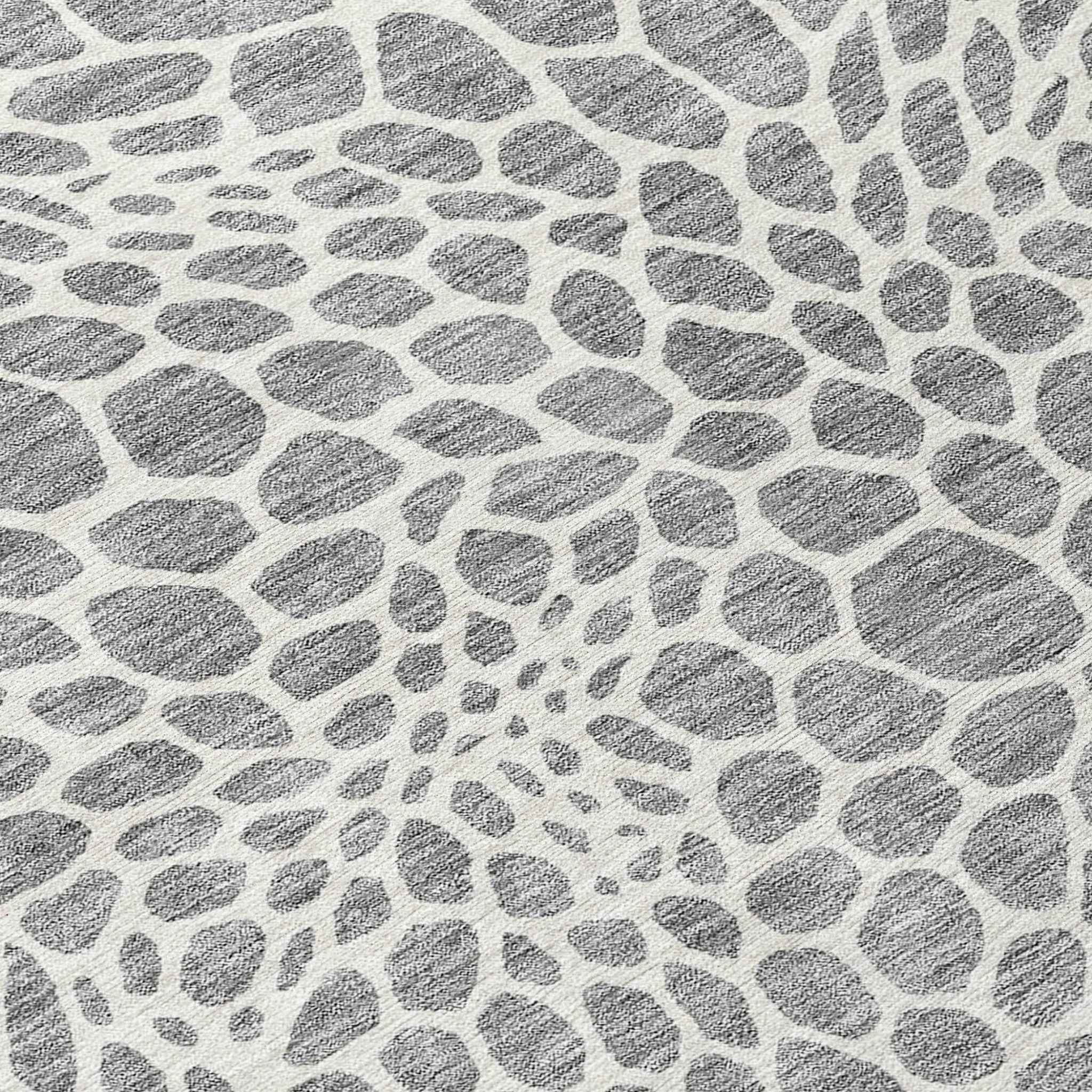 8' Gray And Ivory Round Geometric Washable Indoor Outdoor Area Rug