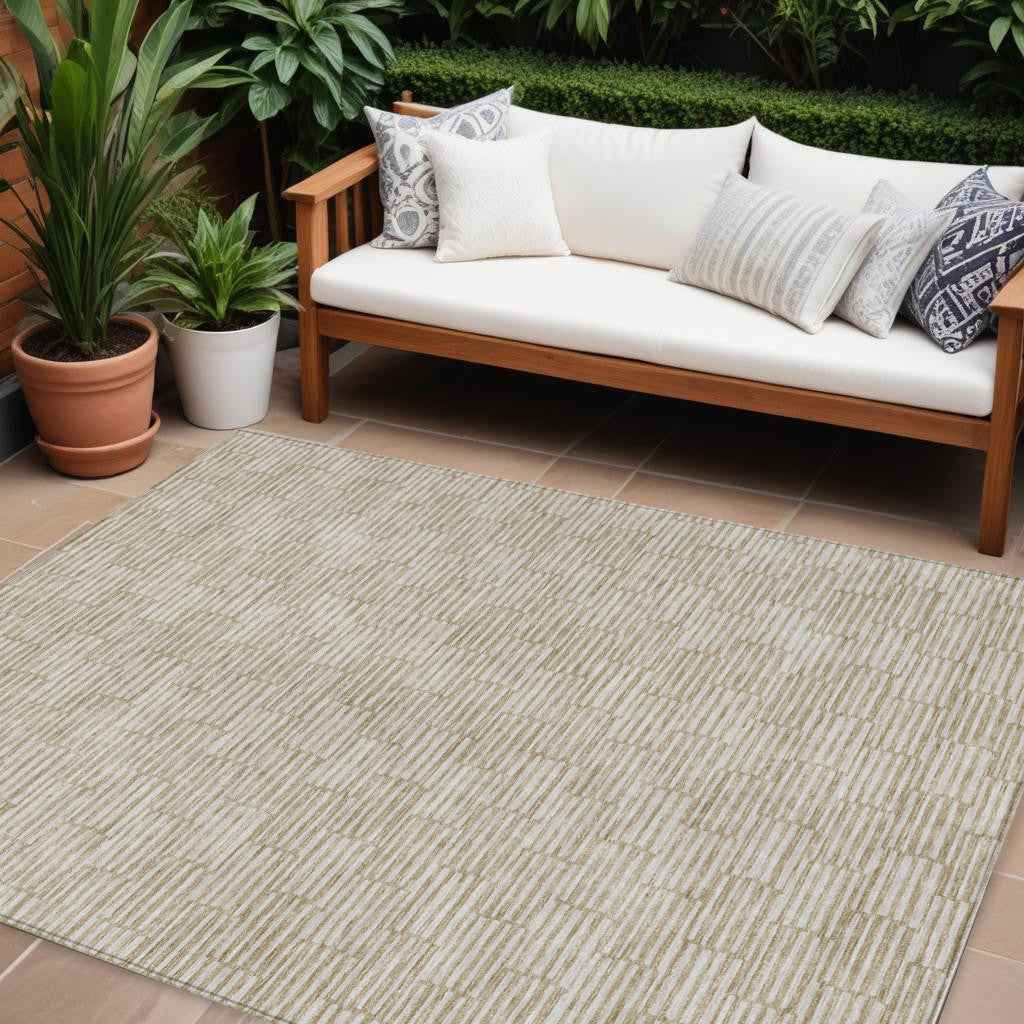 8' X 10' Beige And Ivory Geometric Washable Indoor Outdoor Area Rug