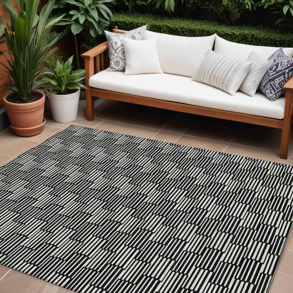 9' X 12' Black And Ivory Geometric Washable Indoor Outdoor Area Rug