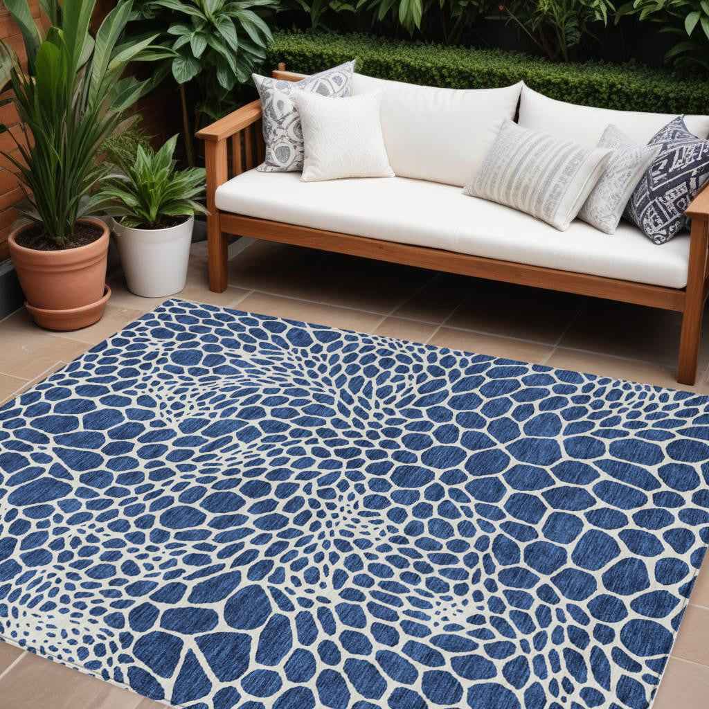 8' X 10' Navy Blue And Ivory Geometric Washable Indoor Outdoor Area Rug