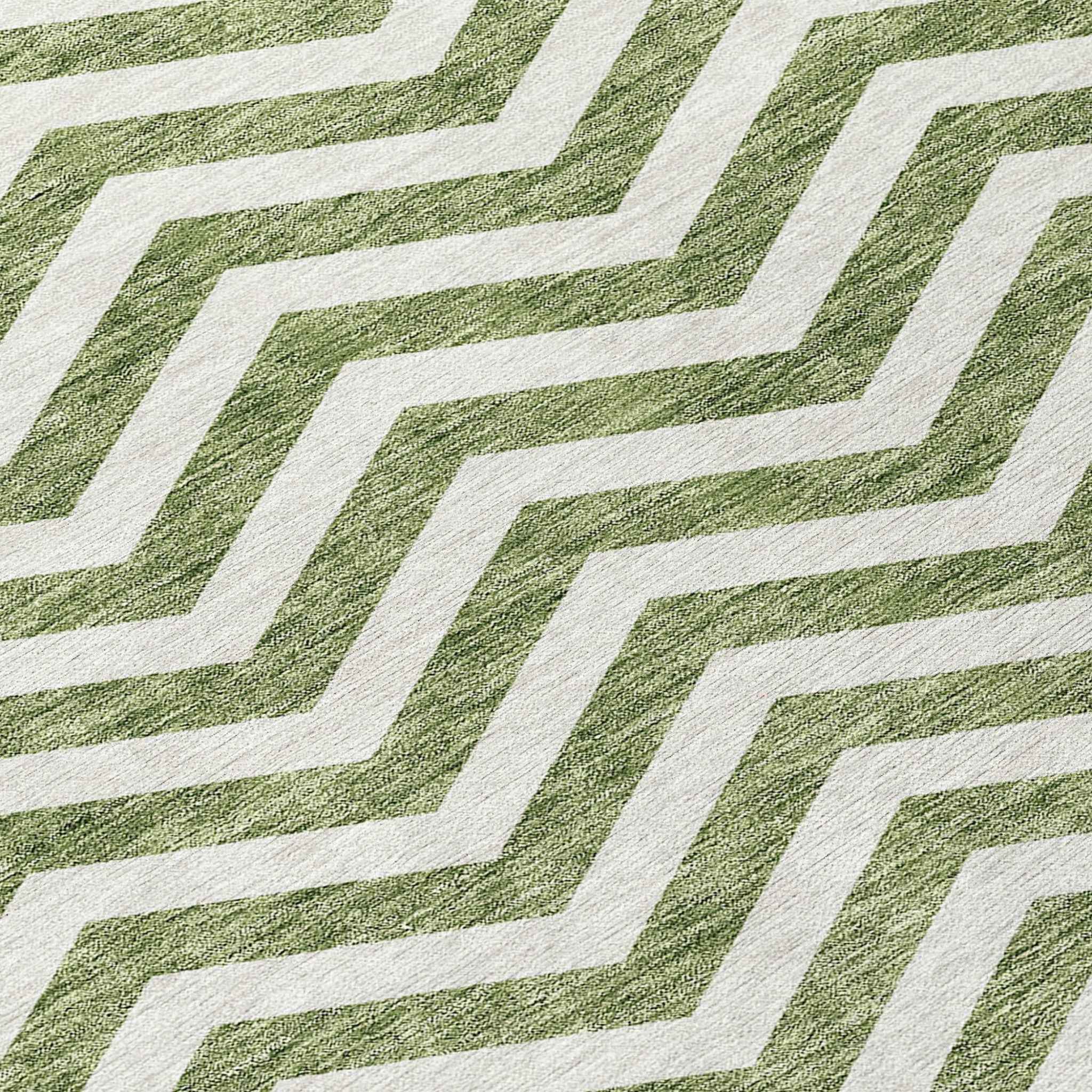 8' Green And Ivory Round Chevron Washable Indoor Outdoor Area Rug