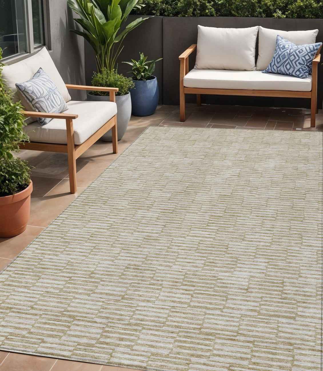 5' X 8' Beige And Ivory Geometric Washable Indoor Outdoor Area Rug