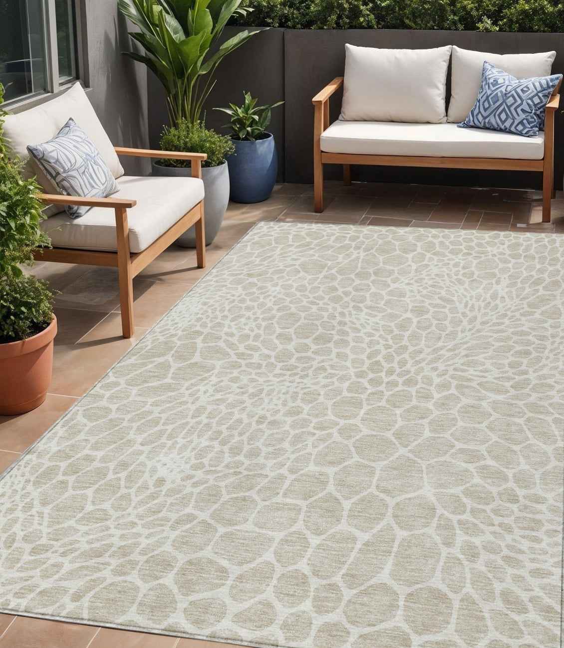 5' X 8' Beige And Ivory Geometric Washable Indoor Outdoor Area Rug