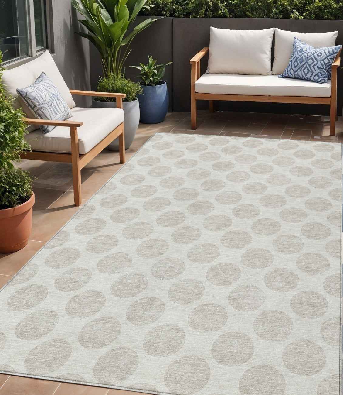 5' X 8' Ivory And Gray Polka Dot Washable Indoor Outdoor Area Rug