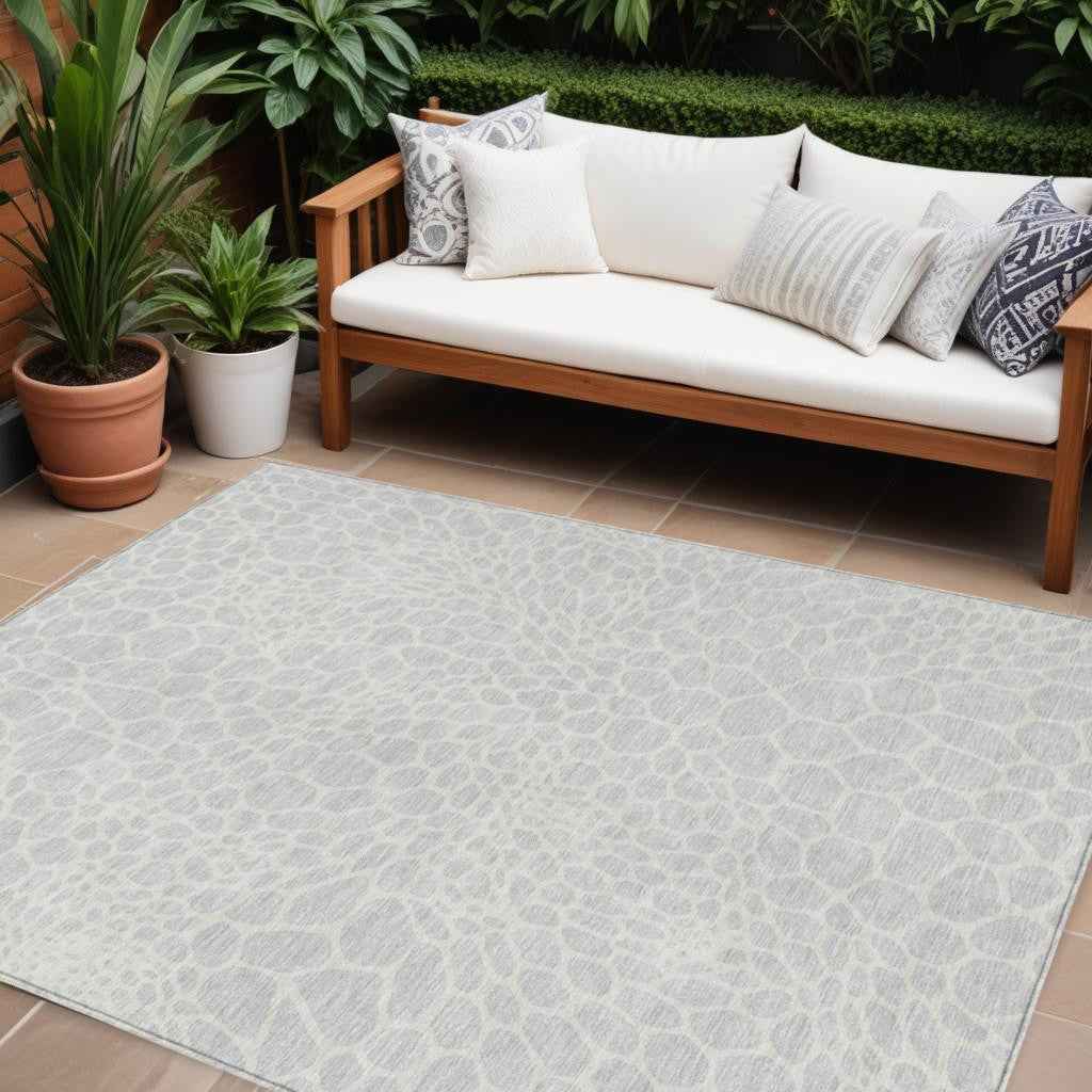 8' X 10' Silver And Gray Geometric Washable Indoor Outdoor Area Rug