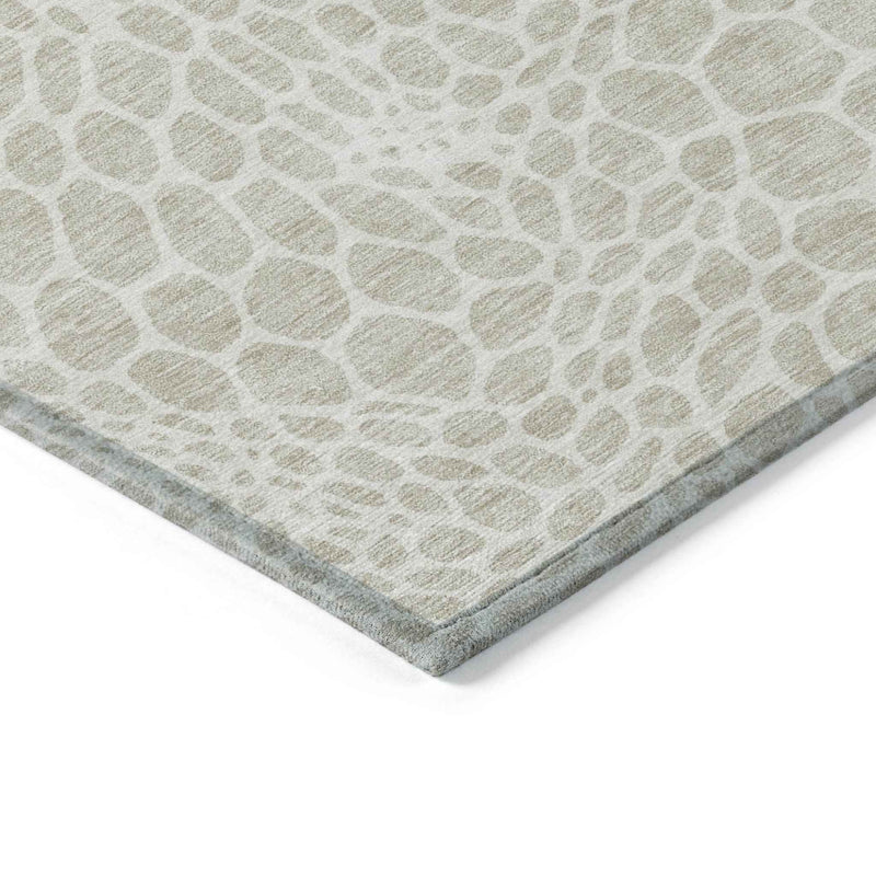 8' X 10' Beige And Ivory Geometric Washable Indoor Outdoor Area Rug