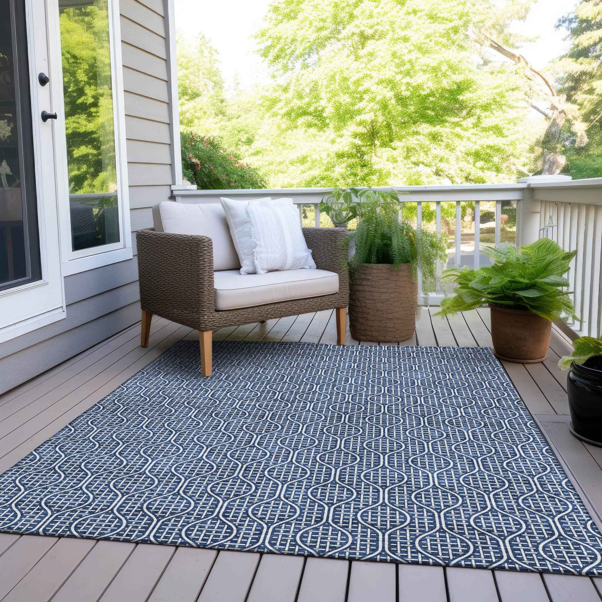 8' X 10' Navy Blue And Ivory Geometric Washable Indoor Outdoor Area Rug