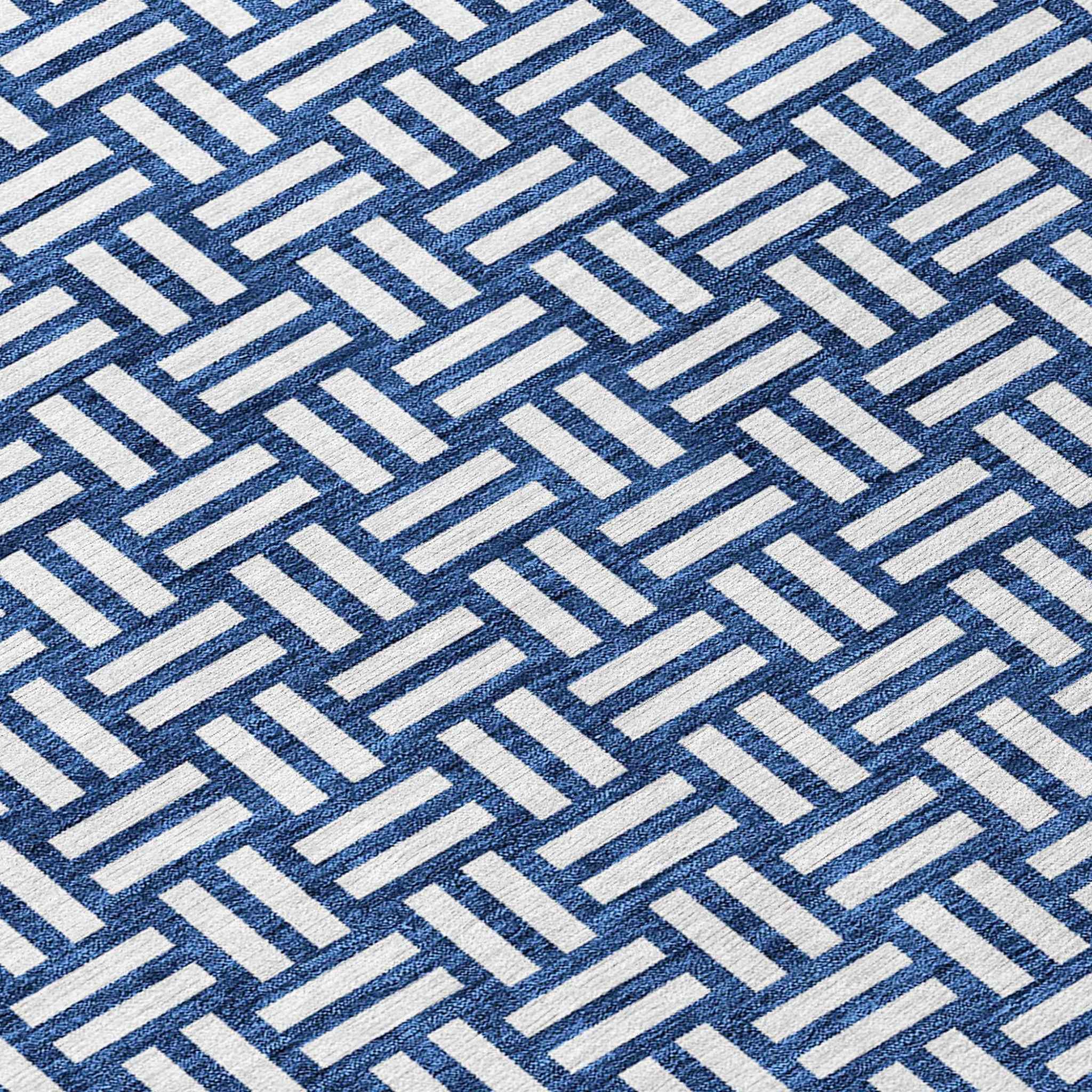 8' Navy Blue And Ivory Round Geometric Washable Indoor Outdoor Area Rug