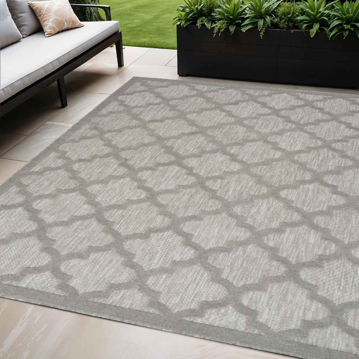 5' X 7' Gray Indoor Outdoor Area Rug