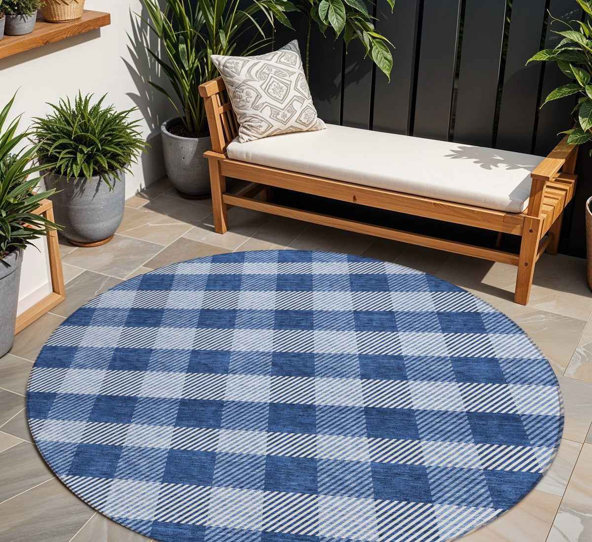 8' Navy Blue And Ivory Round Plaid Washable Indoor Outdoor Area Rug