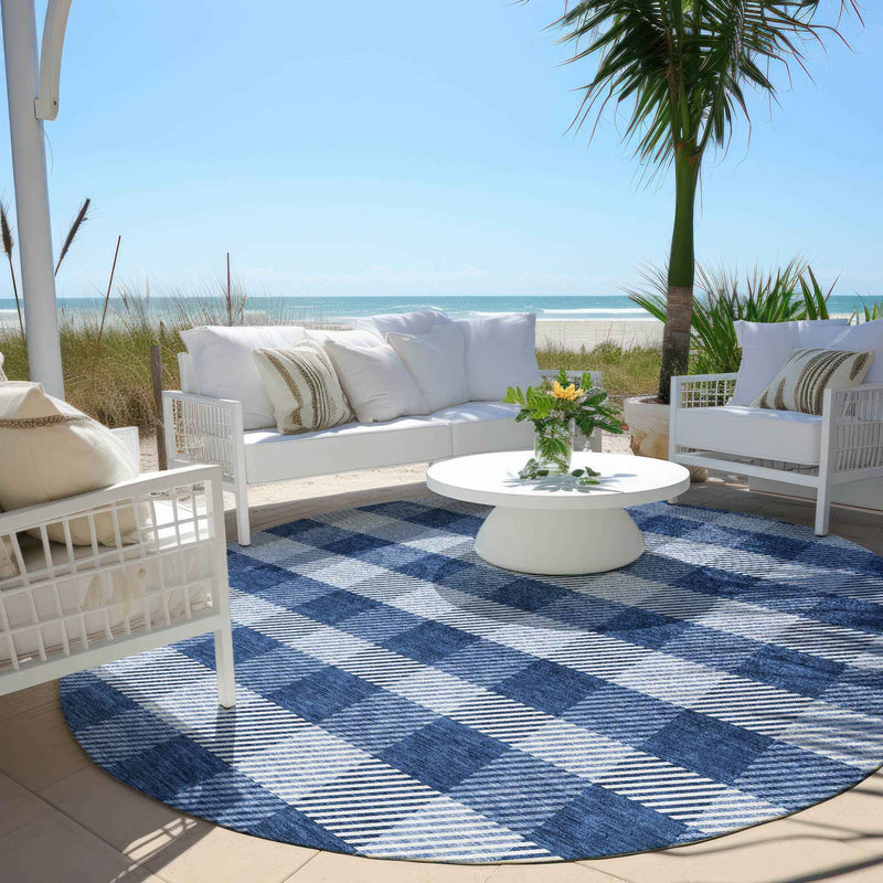 8' Navy Blue And Ivory Round Plaid Washable Indoor Outdoor Area Rug