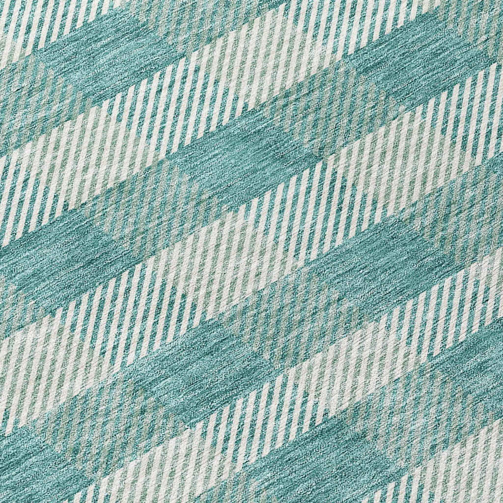 8' Teal Blue And Ivory Round Plaid Washable Indoor Outdoor Area Rug
