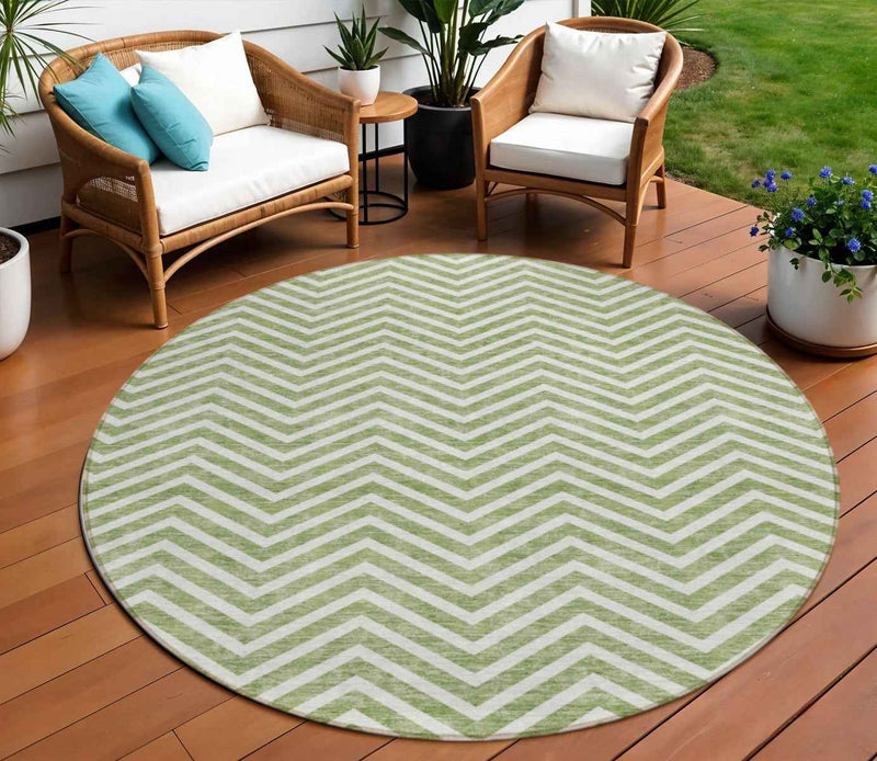 8' Green And Ivory Round Chevron Washable Indoor Outdoor Area Rug