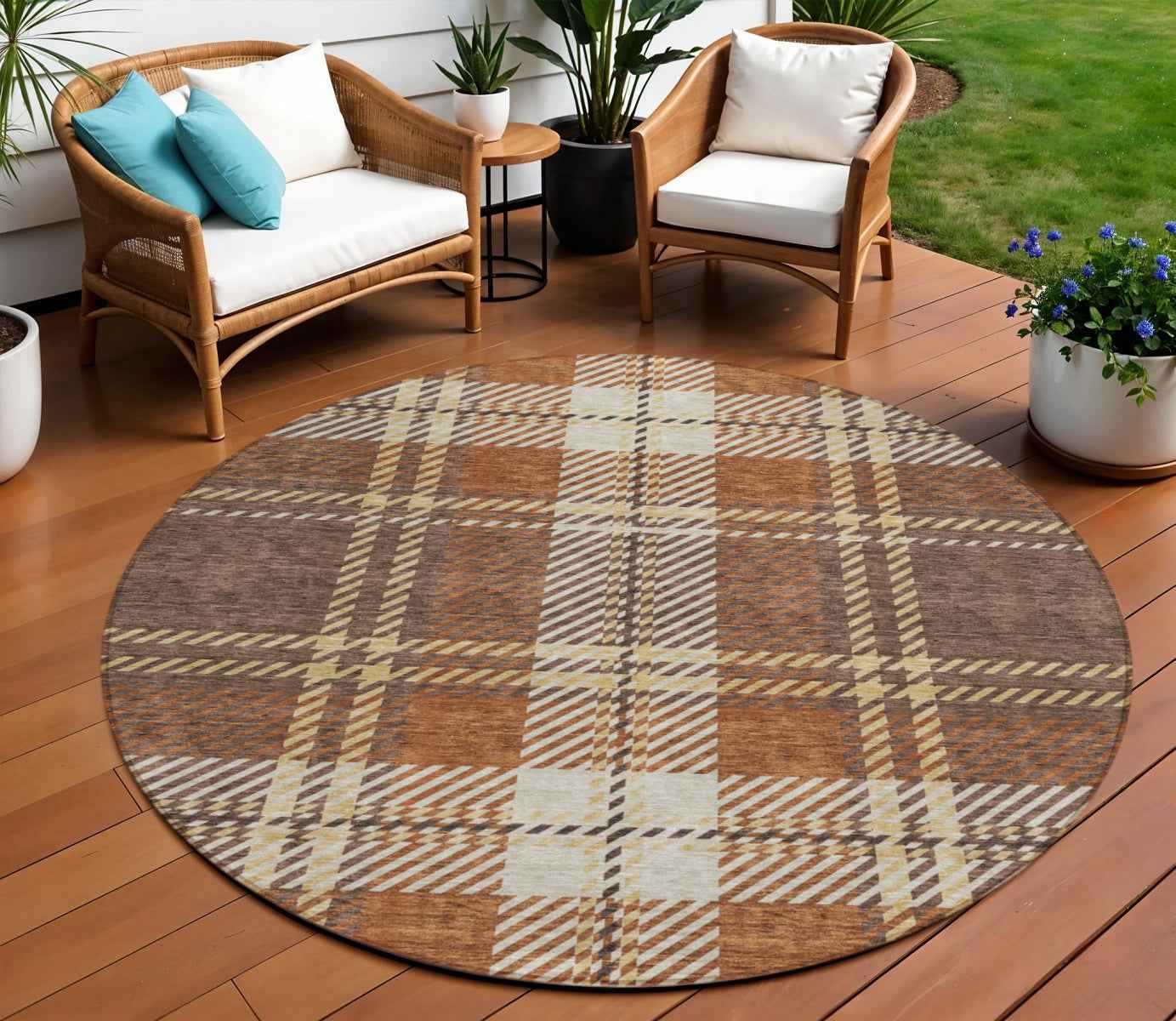 8' Chocolate Copper And Gold Round Plaid Washable Indoor Outdoor Area Rug