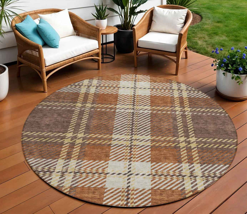 8' Chocolate Copper And Gold Round Plaid Washable Indoor Outdoor Area Rug