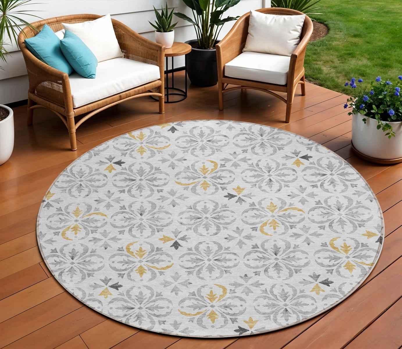 8' Silver Gray And Gold Round Floral Washable Indoor Outdoor Area Rug