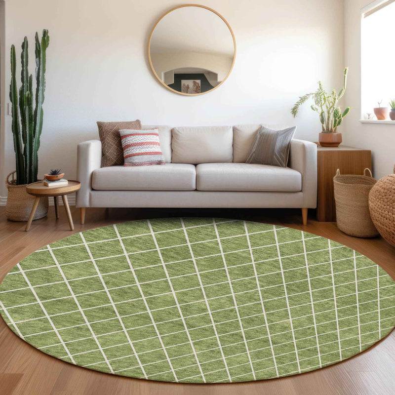 8' Green And Ivory Round Geometric Washable Indoor Outdoor Area Rug